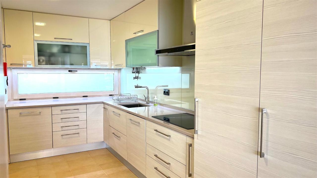 Sea Breeze Apartment เซซิมบรา ภายนอก รูปภาพ