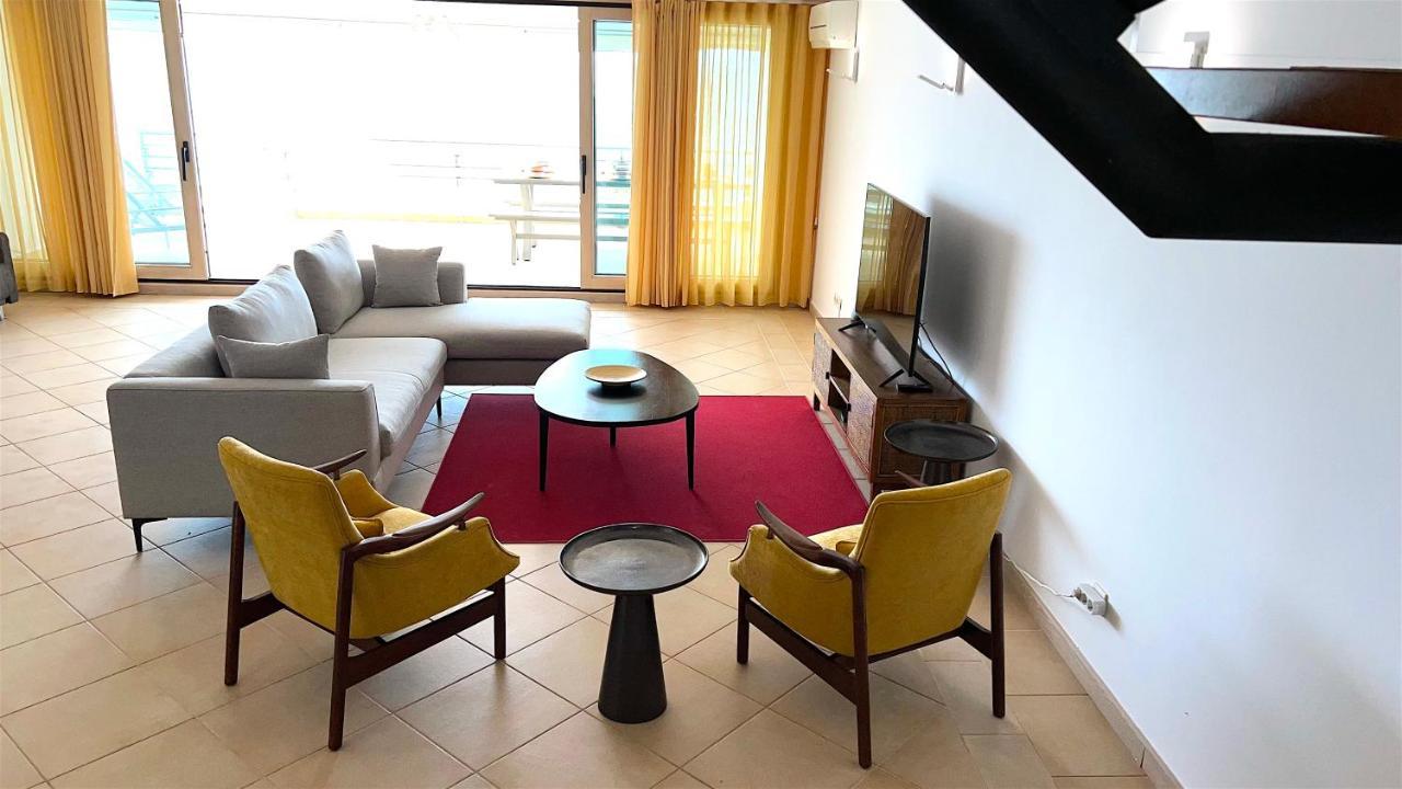 Sea Breeze Apartment เซซิมบรา ภายนอก รูปภาพ